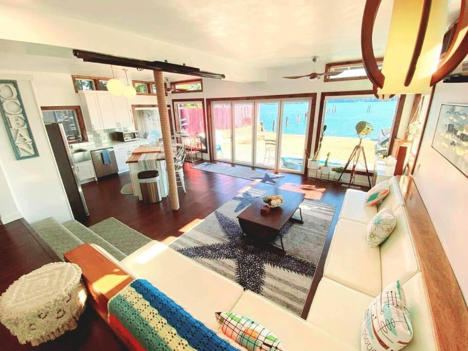 The Coman'S Beach House Hoodsport Esterno foto